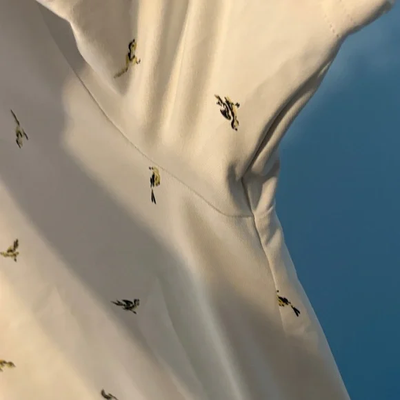 Under Armour White Polo with Subtle Pattern - Picture 5 of 8